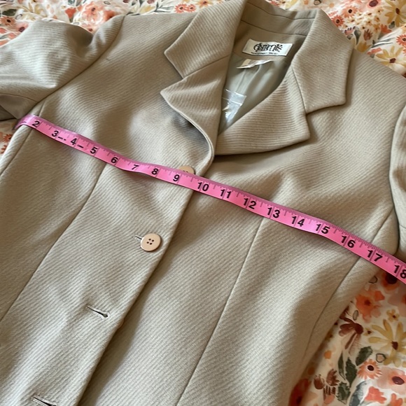 Elements exclusively Spiegel wool beige blazer size 2 - Picture 9 of 11